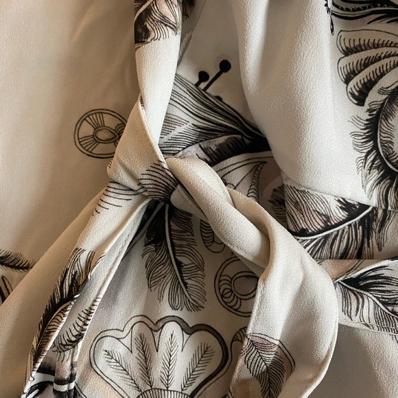 Aritzia Babaton Flutter Jumpsuit - Picture 4 of 6